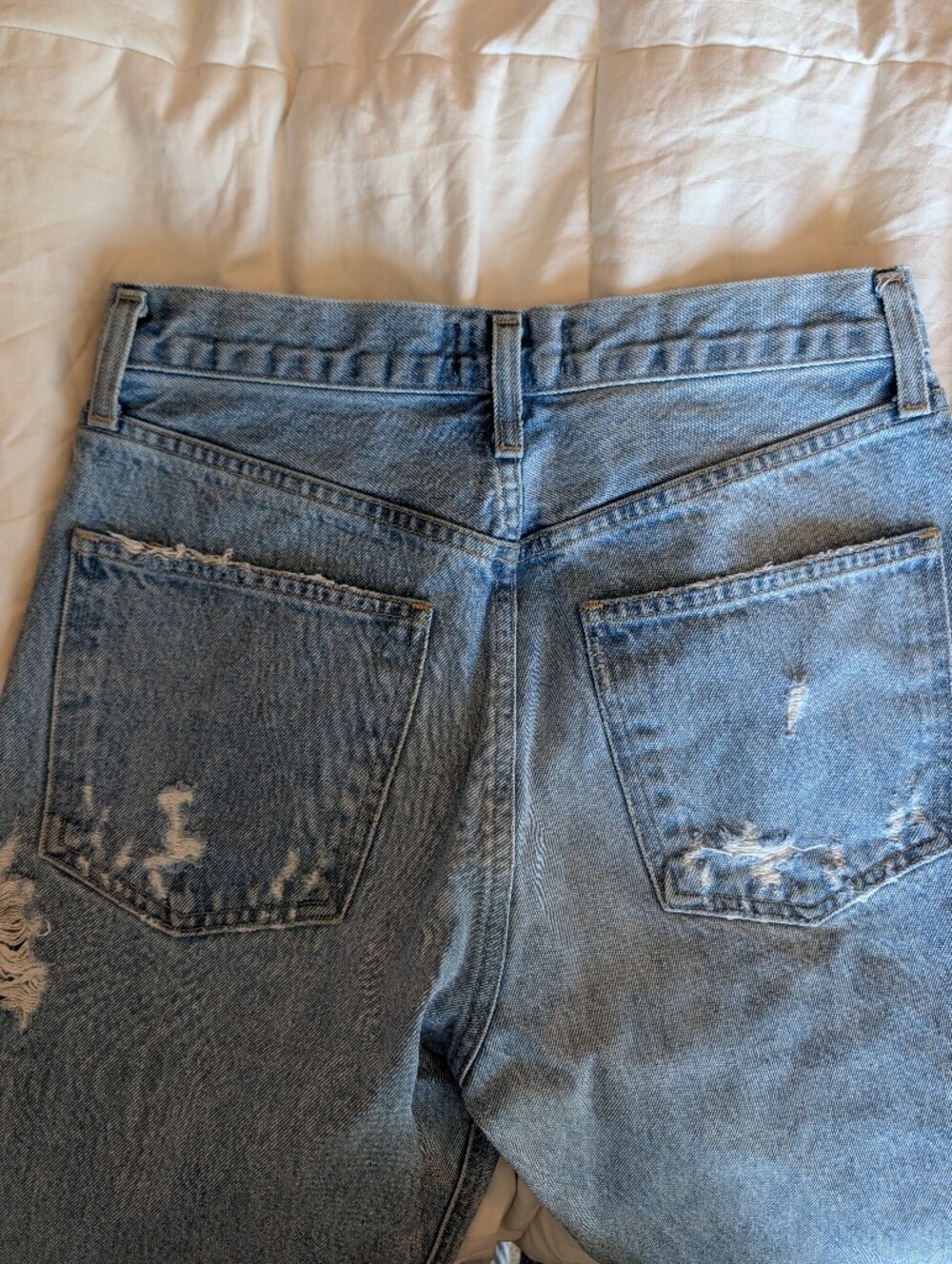 Agolde 90's Mid Rise Distressed Jean Size 26 In Fall Out/Light Wash - Picture 9 of 14